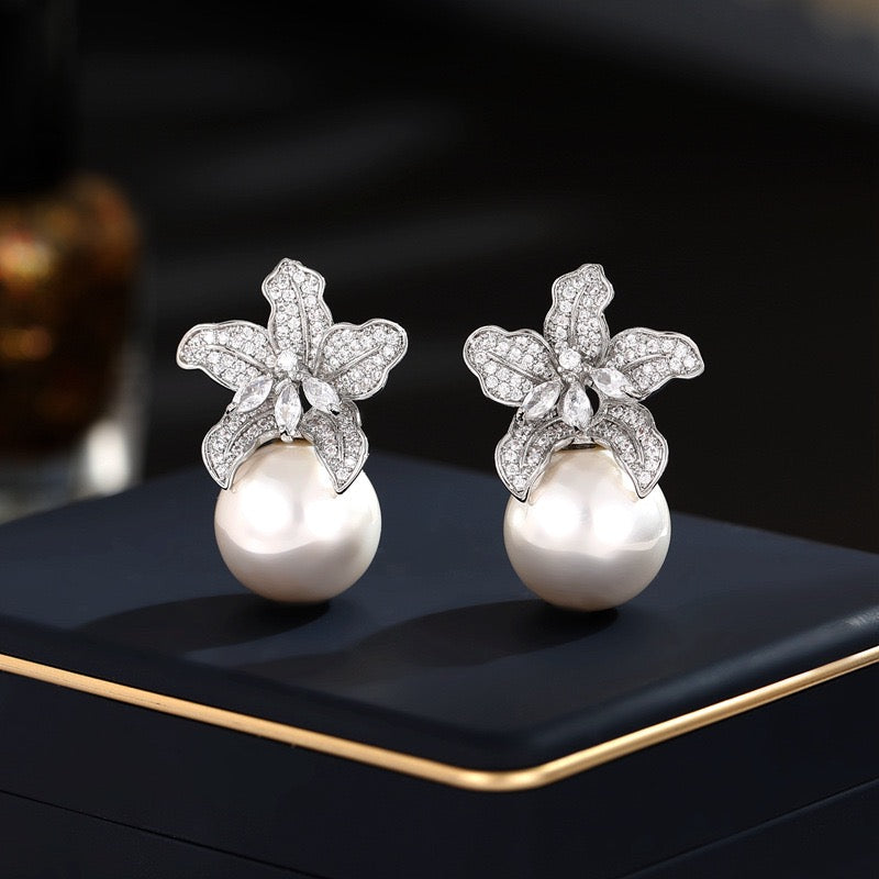 150.Lily Flower Pearl Stud Earrings