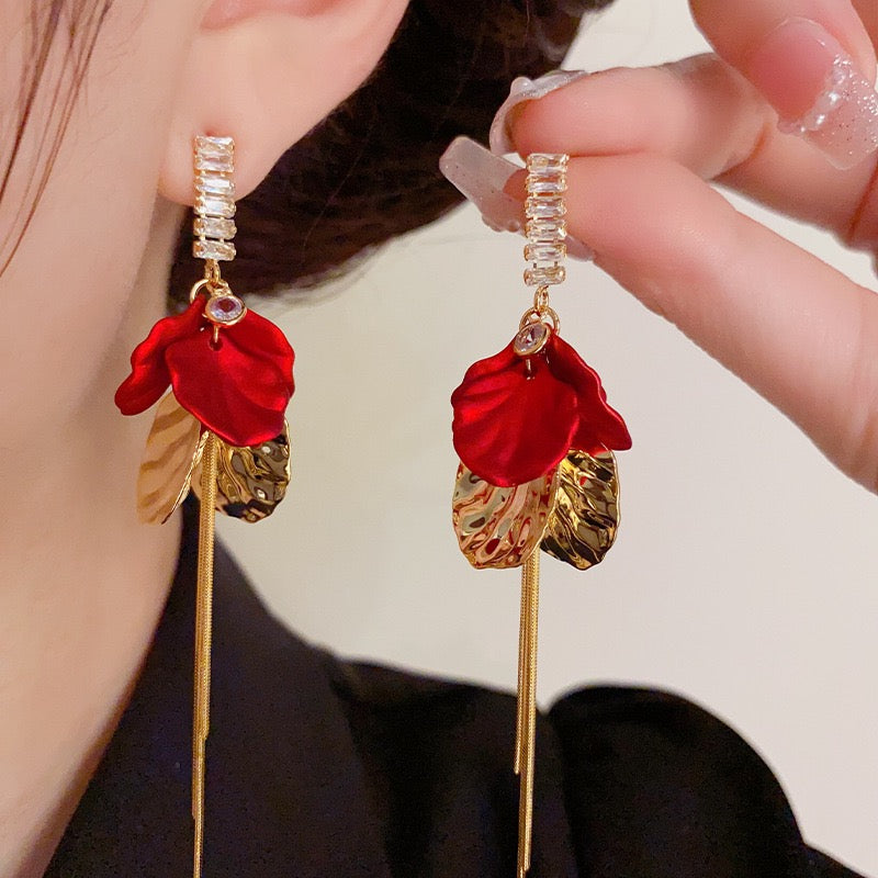 33. Aretes de circón de lujo 