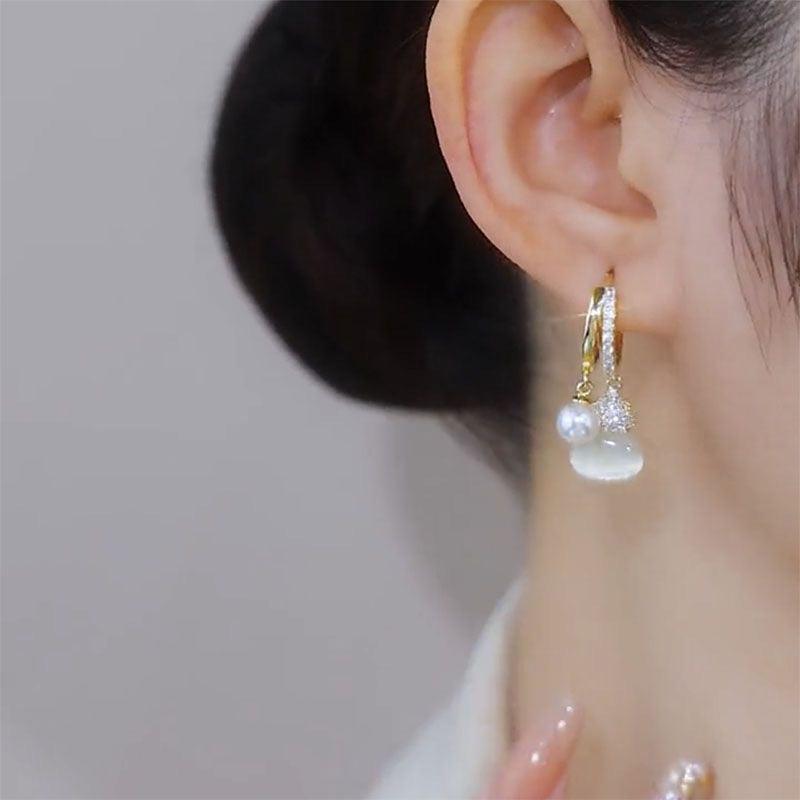 144.Earrings